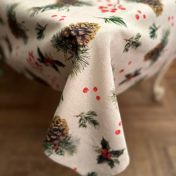Winter Motive Golden Pine Rectangular Tablecloth