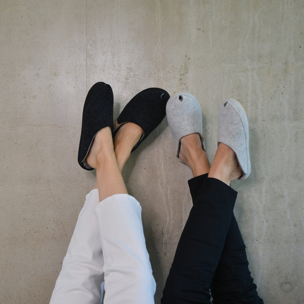 TOKU Brussels Slippers - White