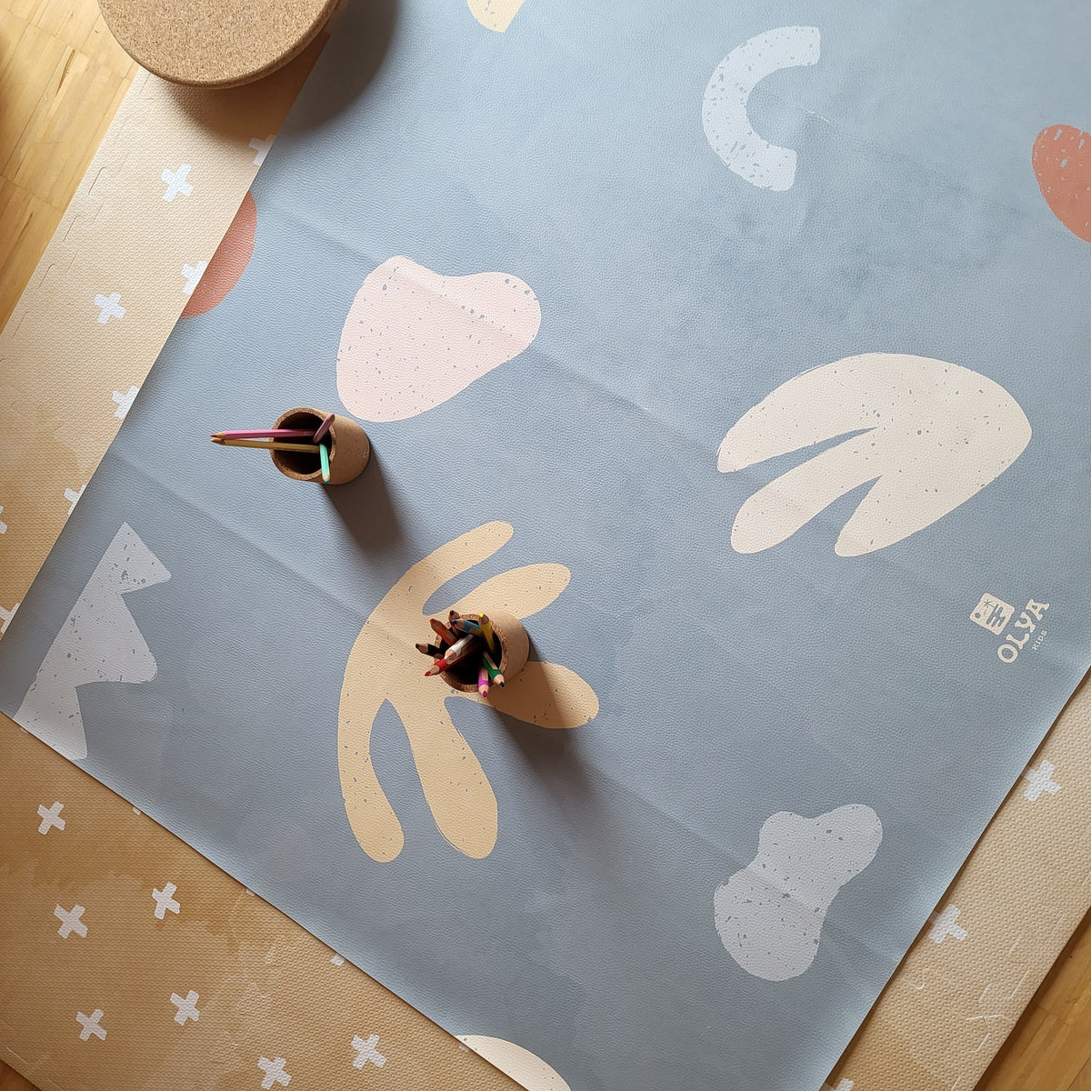 Kids Mealtime Floor Mat, Non-Slip & Waterproof - Organic Sea