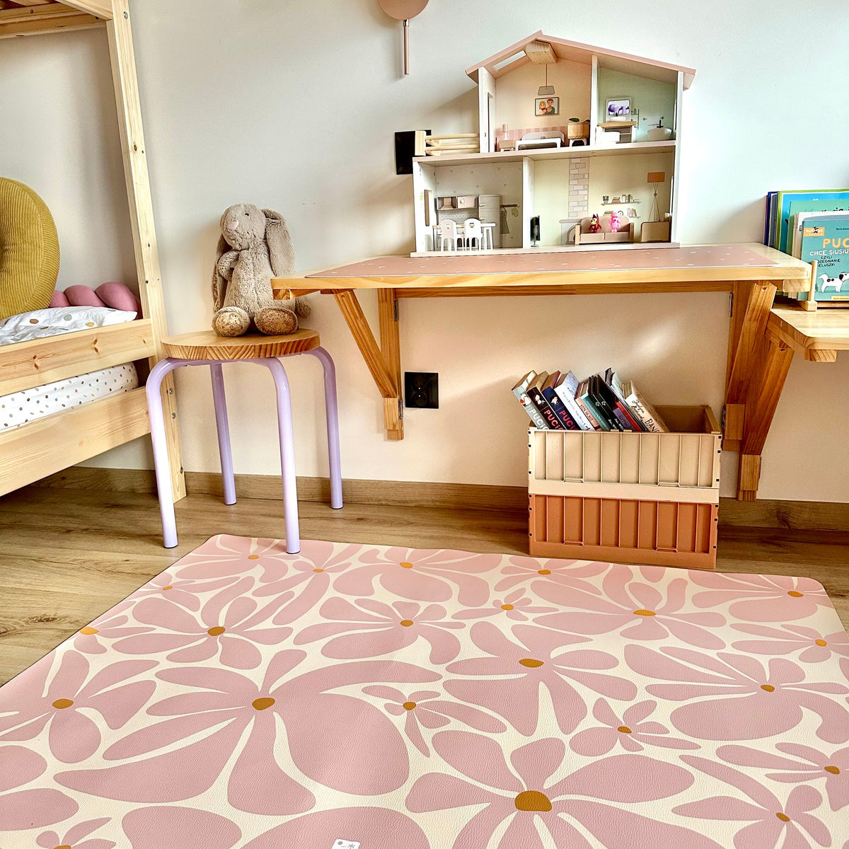 Kids Mealtime Floor Mat, Non-Slip & Waterproof - Daisy Pink