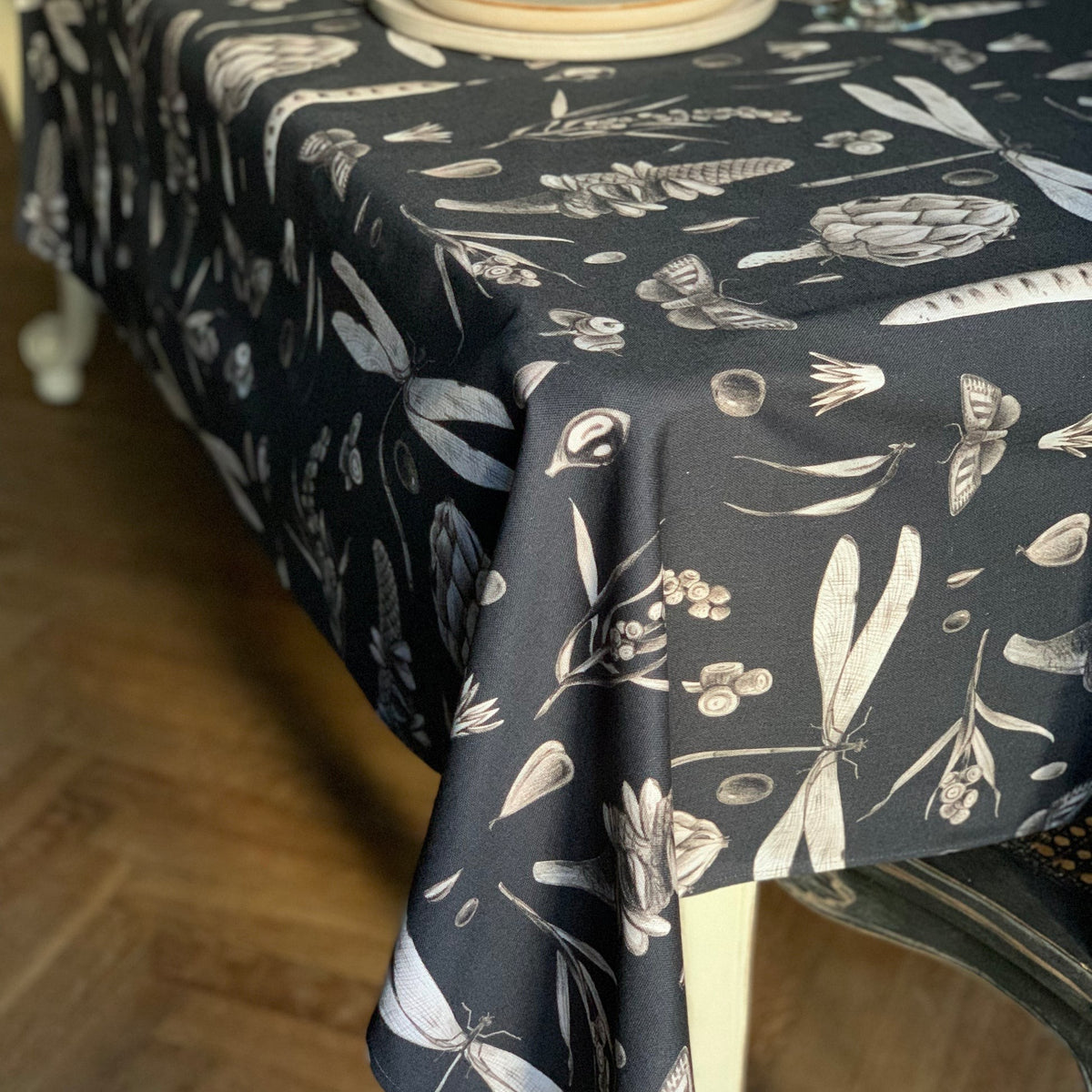 Rectangular Tablecloth - Seeds Carbon